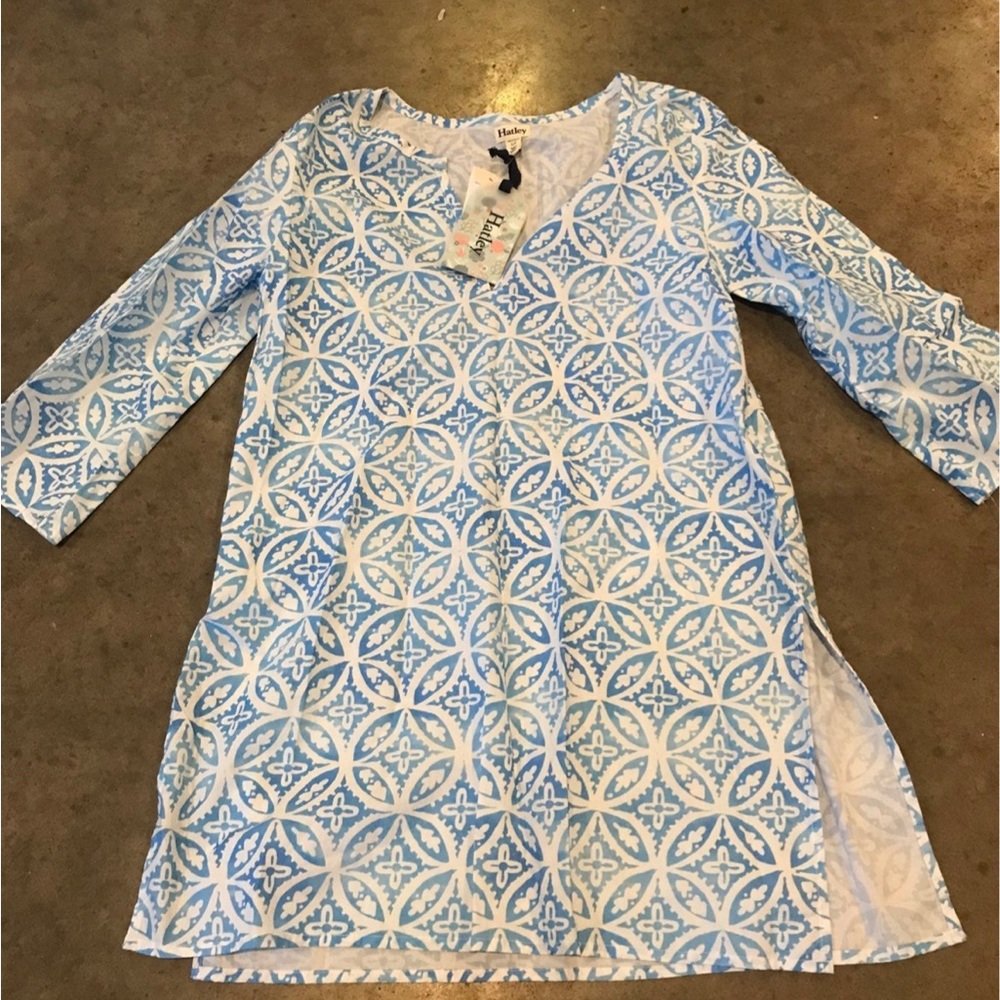 NWTs Hayley coverup size small